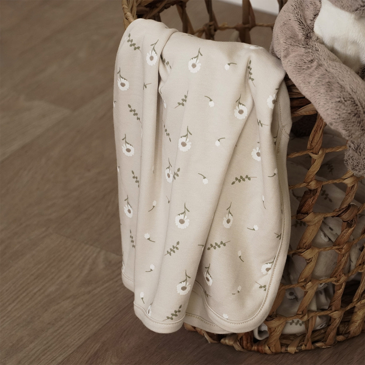 שמיכת קיץ L אולימולי ליין פריחה לבנה | Olimoli White Blossom Summer Blanket 115X85 cm