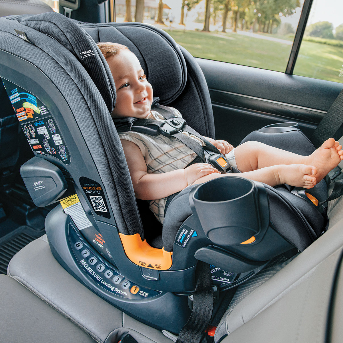 כיסא בטיחות צ’יקו וואן פיט LX קלירטקס שחור| Chicco OneFit LX ClearTex All-in-One Car Seat Ebony