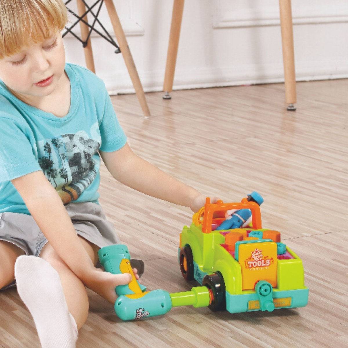משאית צעצוע למכונאי הקטן הולה טויס | Hola Toys Little Mechanic Tool Truck Colorful