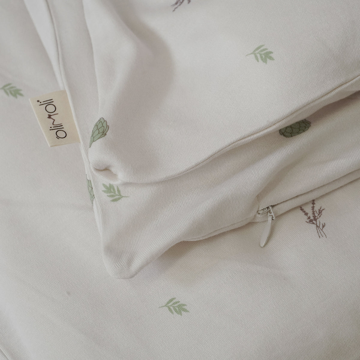 סט מצעים למיטת מעבר אולימולי ליין ארטישוק | Olimoli Artichoke Baby Toddler Bed Set