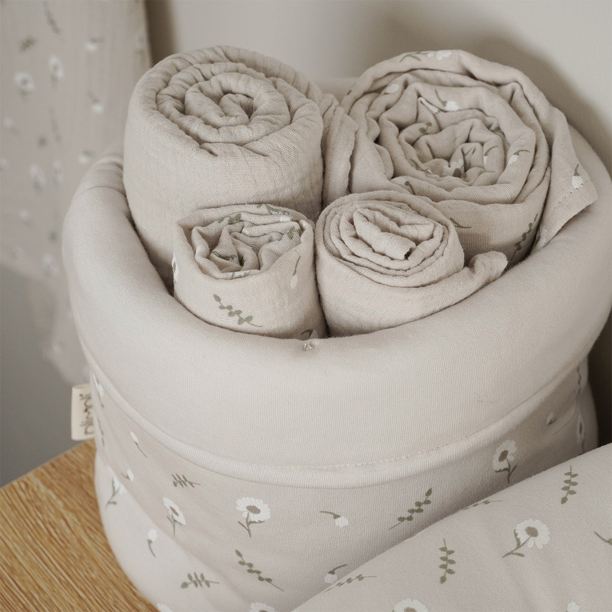 סל אחסון S אולימולי ליין פריחה לבנה | Olimoli White Blossom Small Basket