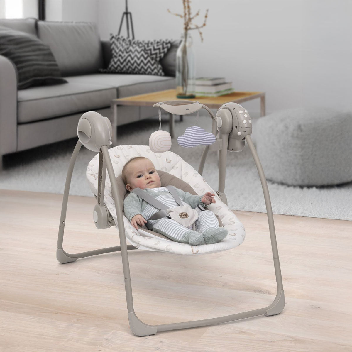נדנדה לתינוק צ'יקו סווינג & פליי שמנת וניל | Chicco Swing & Play Vanilla