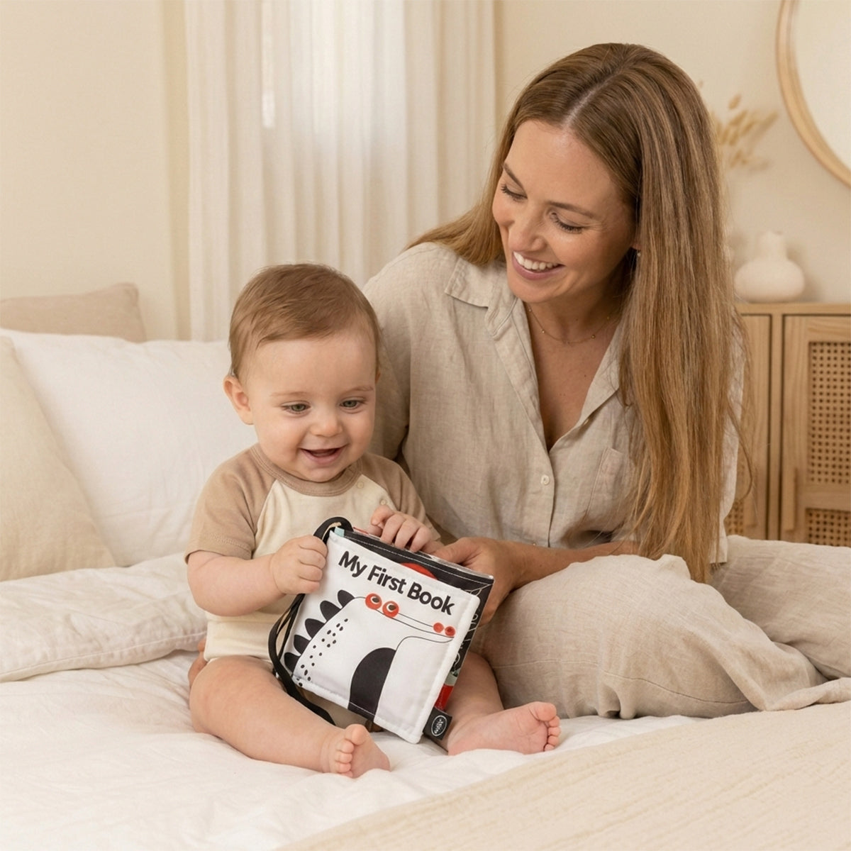 ספרון בד לתינוק טוויגי שחור/אדום | Twigy Baby Cloth Book black/red