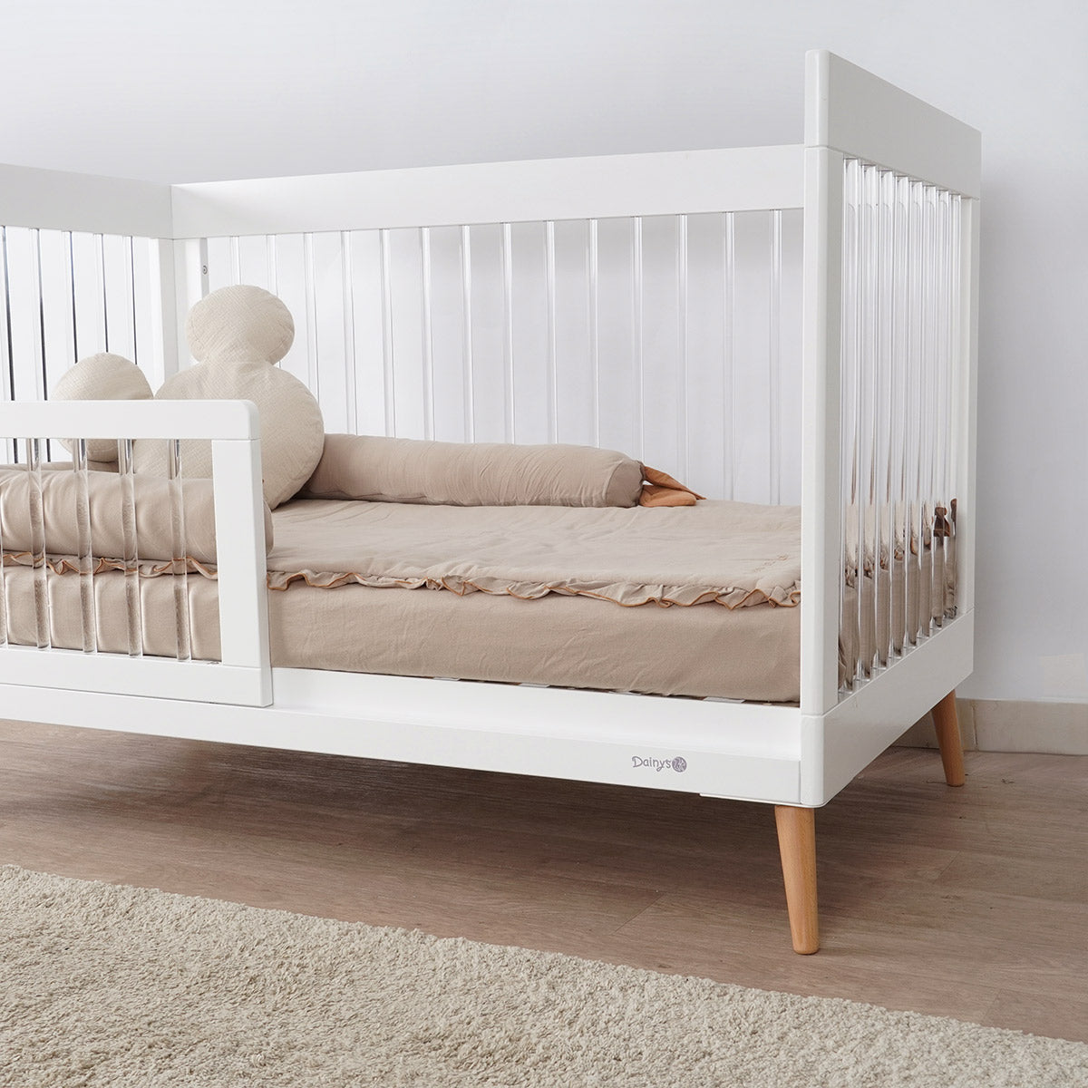 מגן למיטת תינוק דייניז אמנדה לבן/אקריל | Dainy's Bed Rail Amanda White/Acrylic