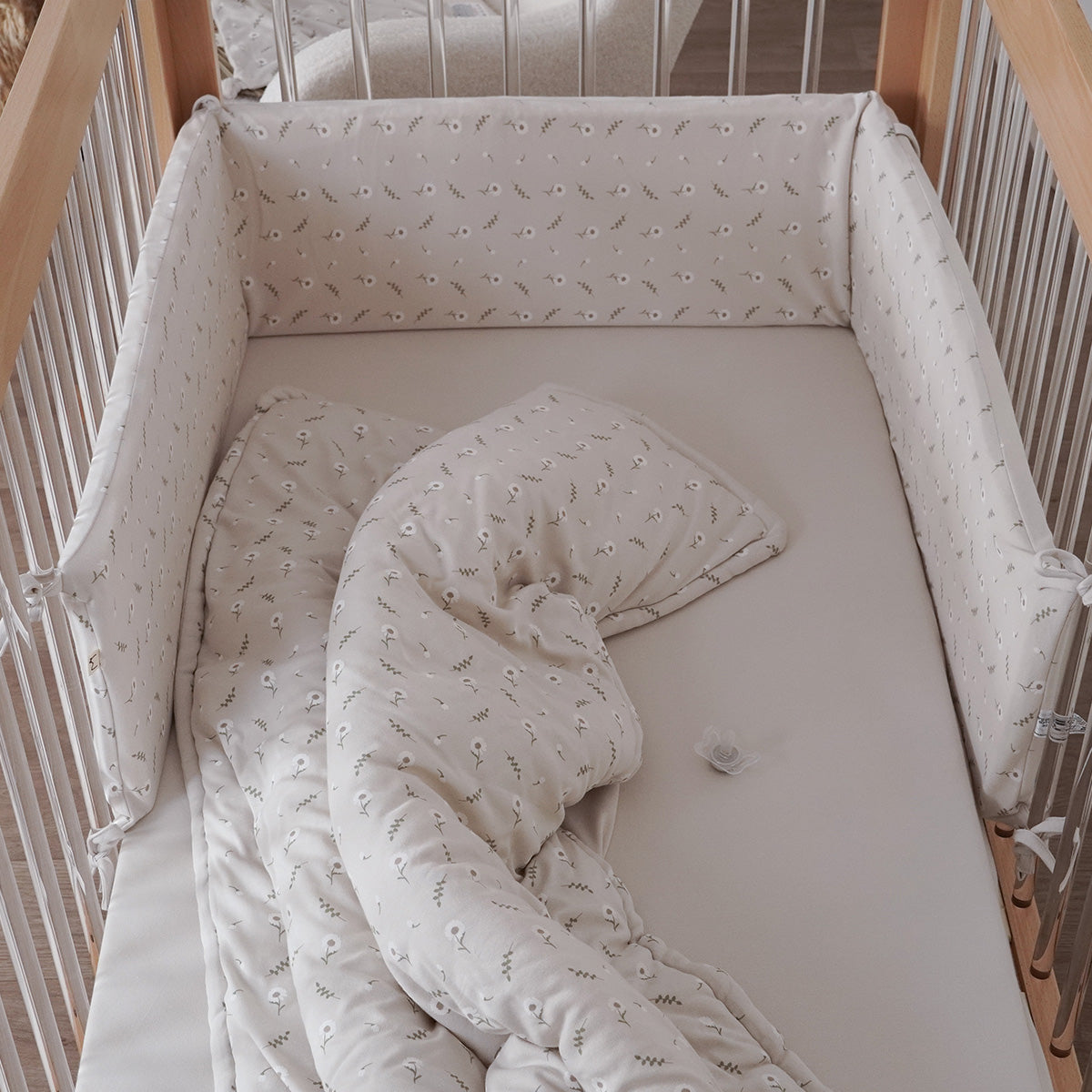 סדין עריסה אולימולי ליין פריחה לבנה | Olimoli White Blossom Crib Sheet 90X60 cm