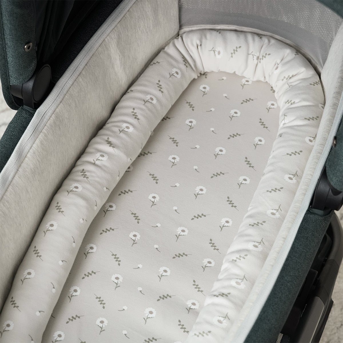 נחשוש לעגלה אולימולי ליין פריחה לבנה | Olimoli White Blossom Stroller Sanke
