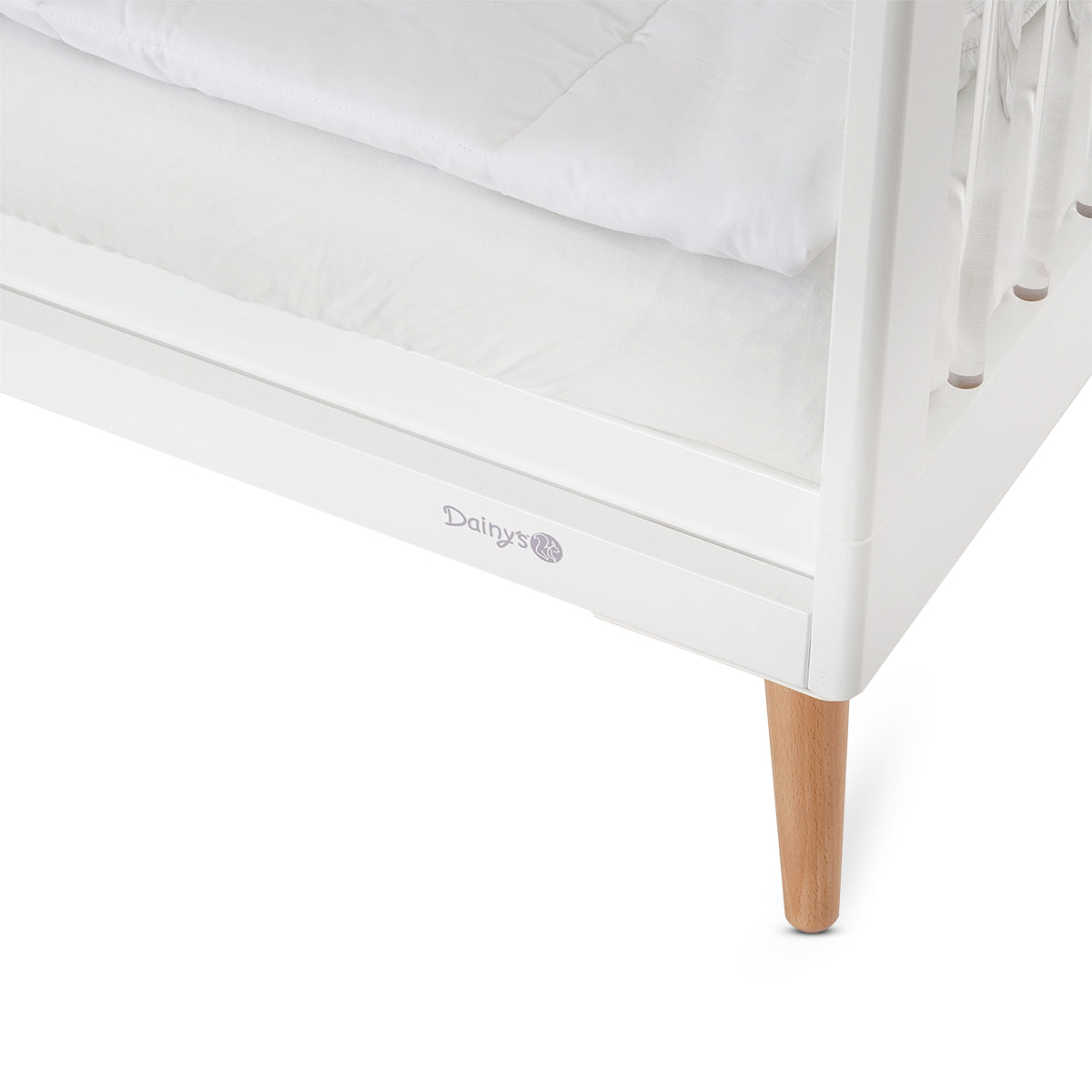 מגן למיטת תינוק דייניז אמנדה לבן/אקריל | Dainy's Bed Rail Amanda White/Acrylic