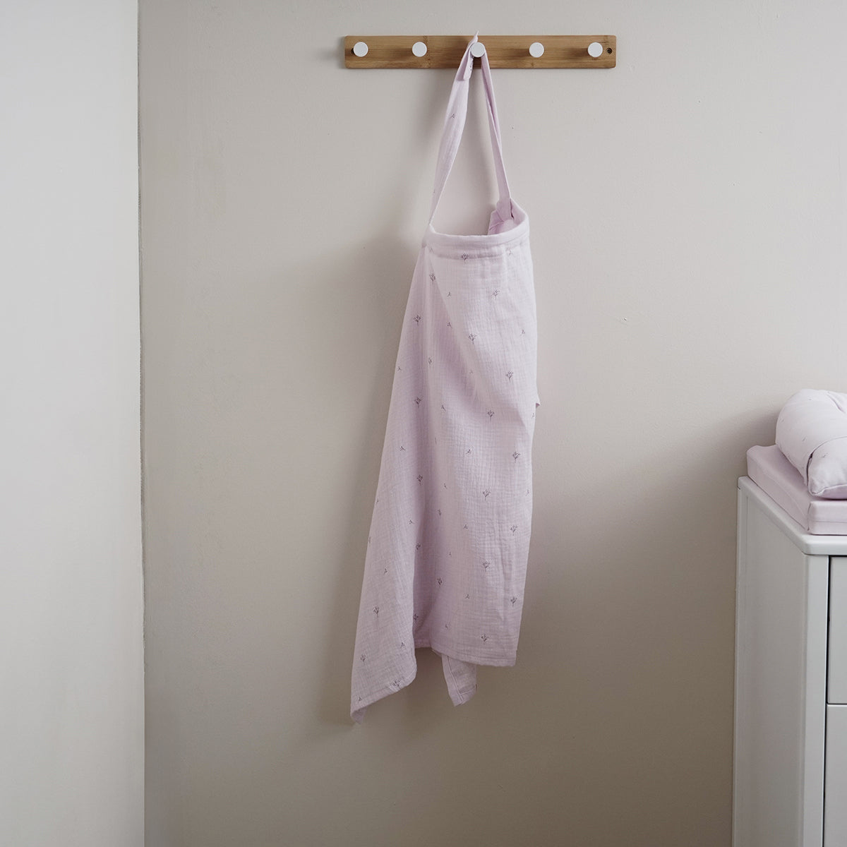 סינר הנקה אולימולי ליין הרמוניית לילך | Olimoli Lilac Harmony Nursing Bib  Lilac Harmony