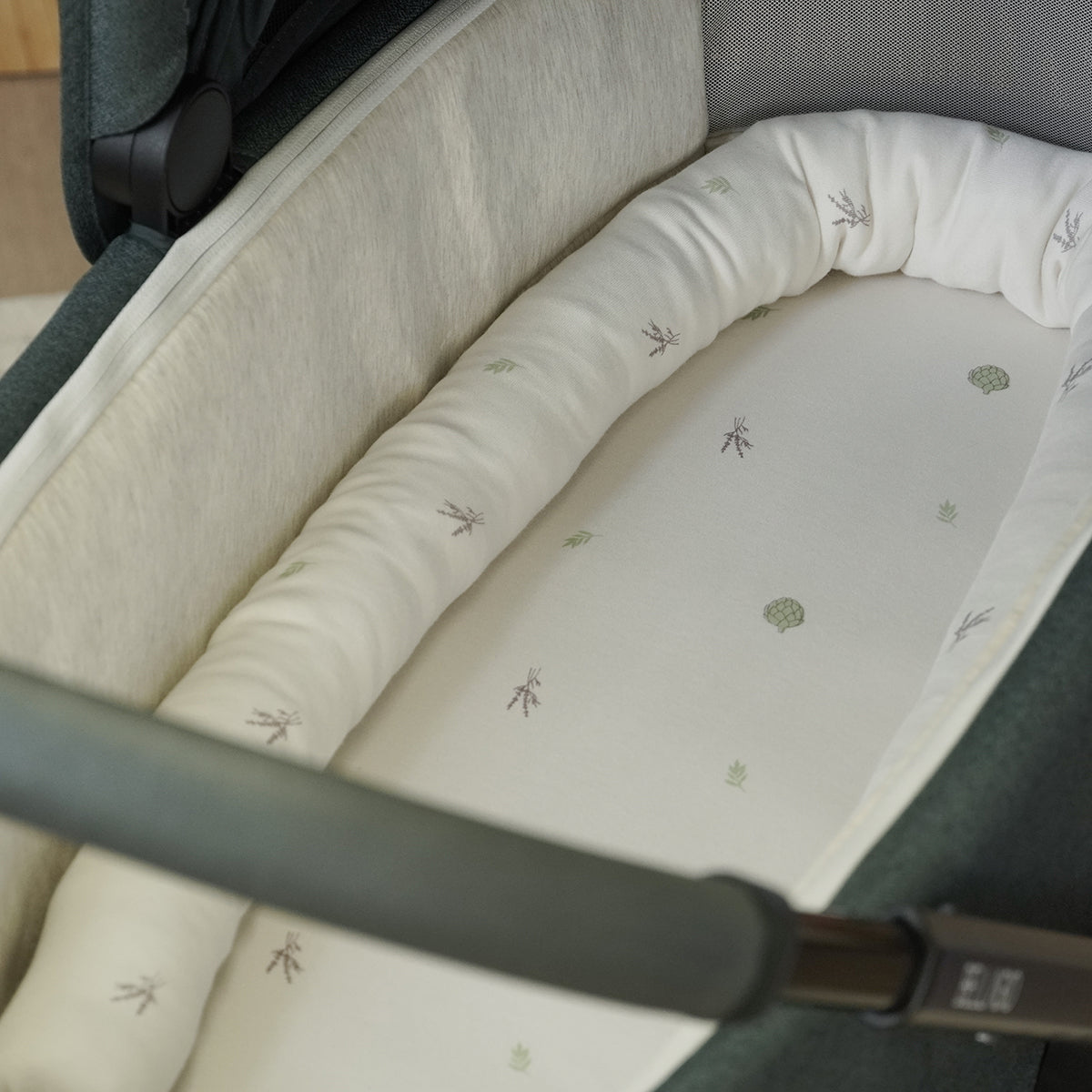 סדין עגלה אולימולי ליין ארטישוק | Olimoli Artichoke Stroller Sheet 78X44 cm