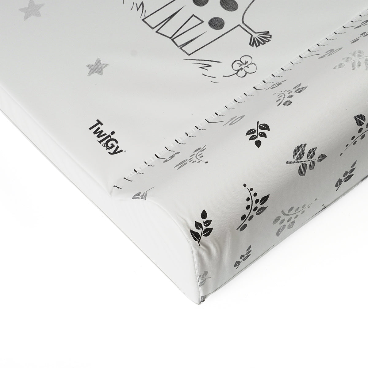 משטח החתלה לתינוק טוויגי 80X50X10.5 ס"מ ג'ירפות | Twigy Changing Mat Giraffe