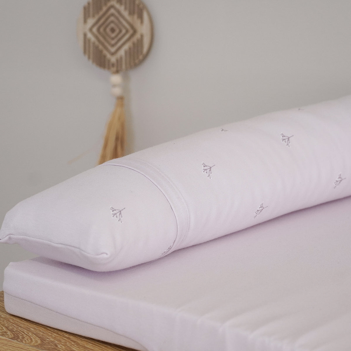 משטח החתלה אולימולי ליין הרמוניית לילך | Olimoli Lilac Harmony Changing Mat 85X55 cm