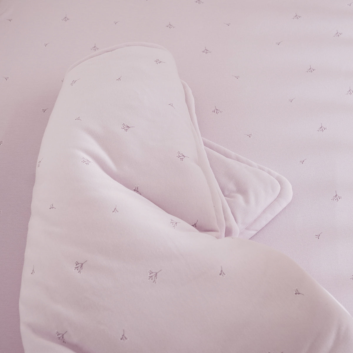שמיכת מילוי L אולימולי ליין הרמוניית לילך | Olimoli Lilac Harmony filled Blanket 115X85 cm