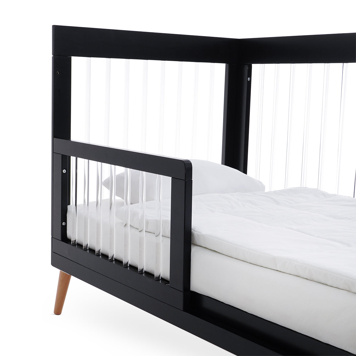 מגן למיטת תינוק דייניז אמנדה שחור/אקריל | Dainy's Bed Rail Amanda Black/Acrylic