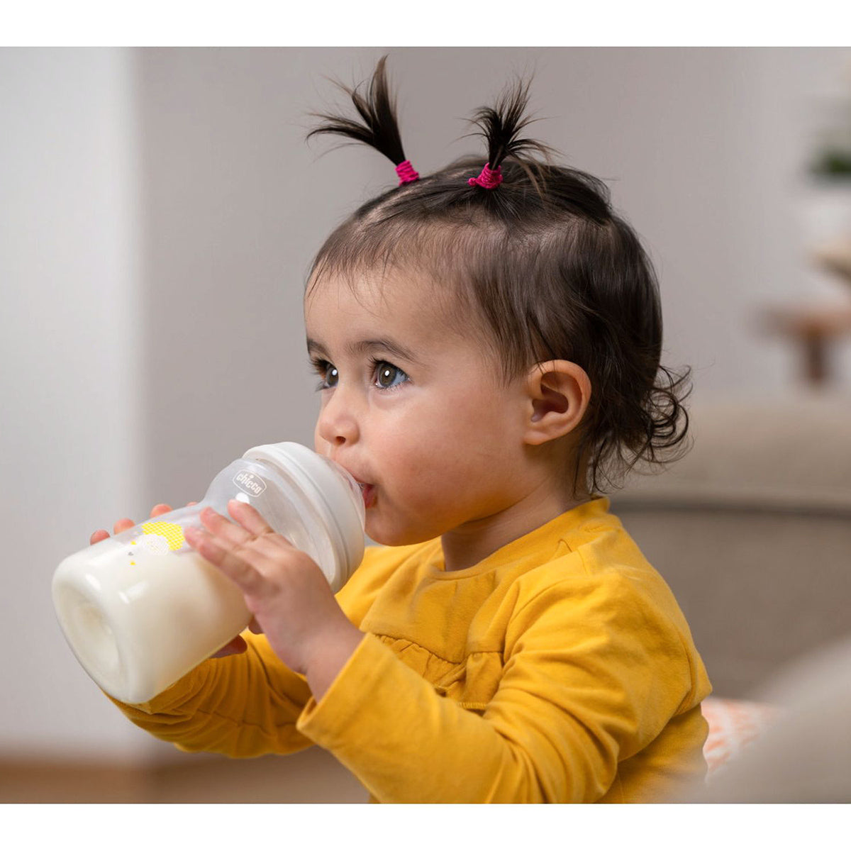 בקבוק נטורל פילינג ניטרלי 250 מ"ל 2M+ | Chicco Natural Feeling Uni
