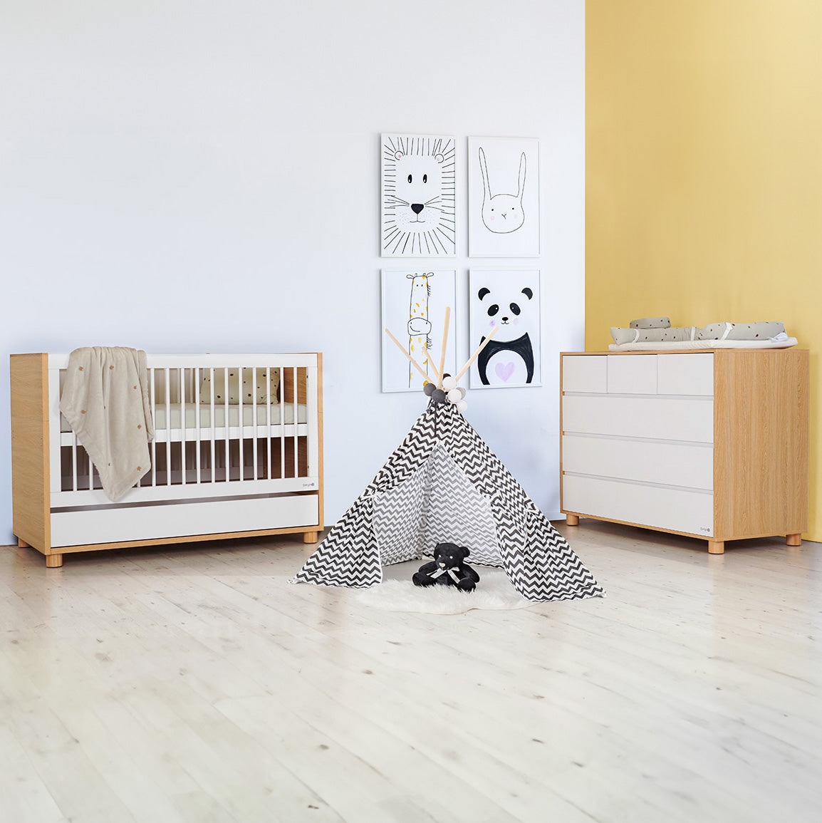 שידת אחסנה דייניז טיילור 120 ס"מ לבן/עץ | Dainy's Taylor™ Dresser White/Wood