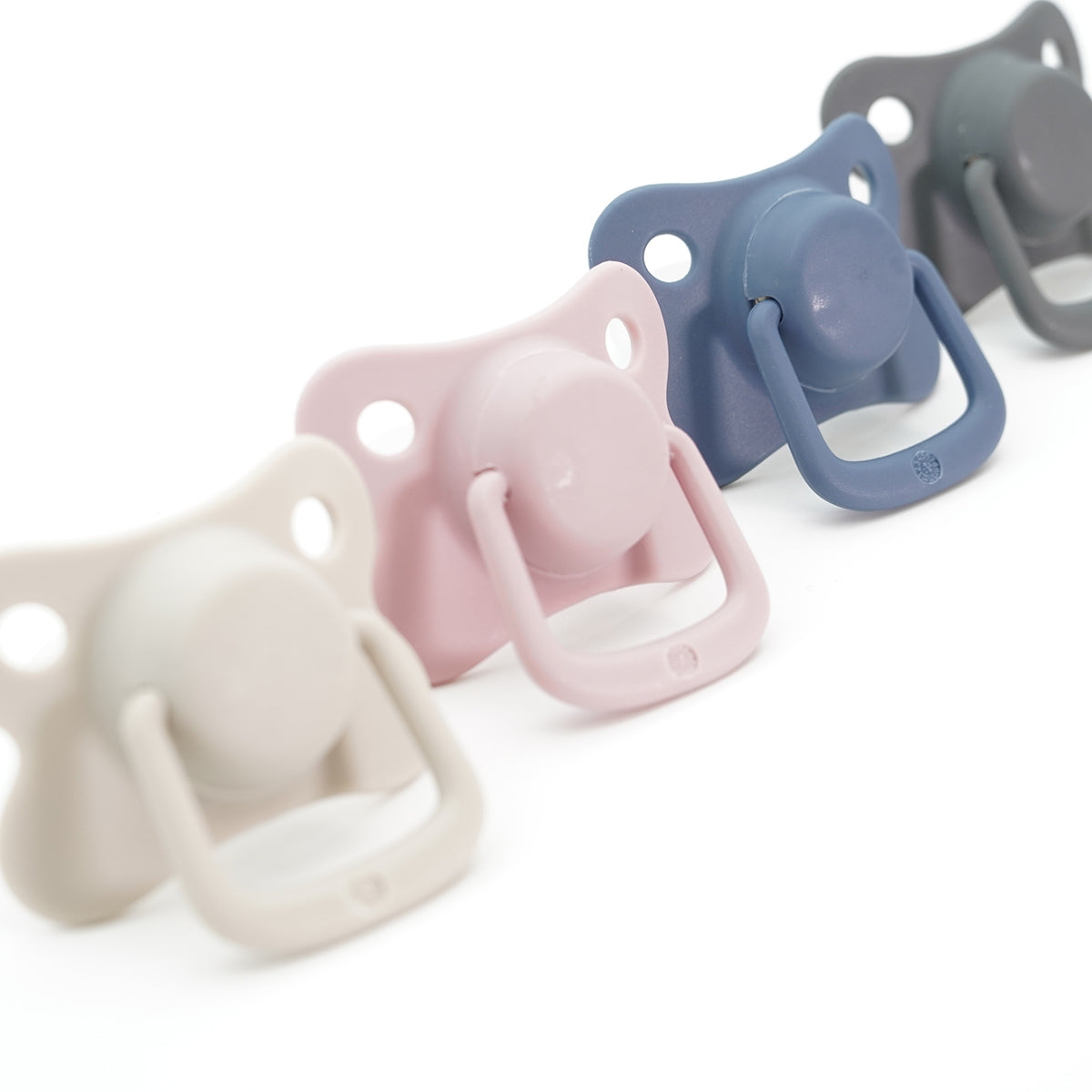 זוג מוצצי סיליקון טוויגי 6-12 שמנת | Twigy 2 pk Silicone Pacifier Beige