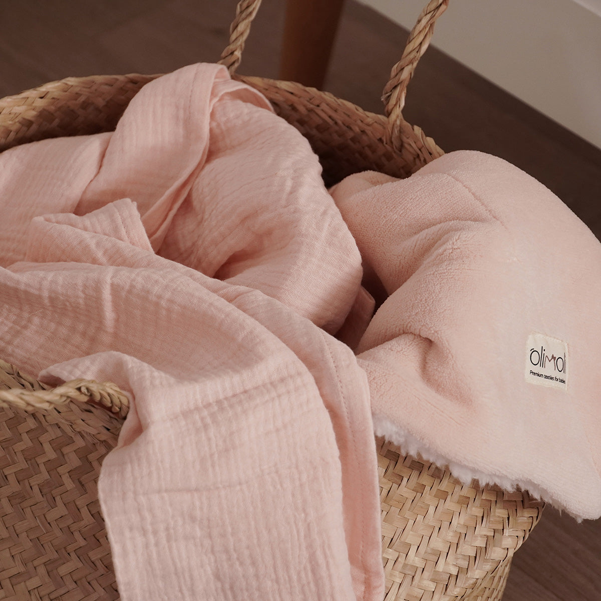 חיתול S טטרה אולימולי ליין גמד ישנוני | Olimoli Sleepy Gnome Small Swaddle 60X60 cm