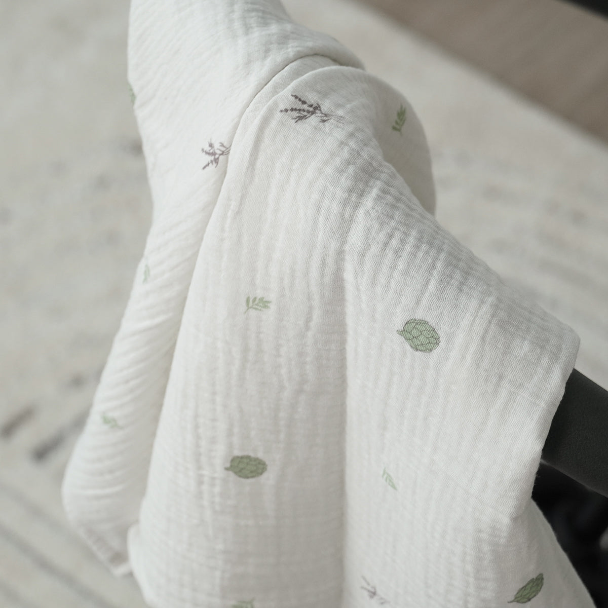 חיתול עיטוף L טטרה אולימולי ליין ארטישוק | Olimoli Artichoke Big Swaddle 110X110 cm