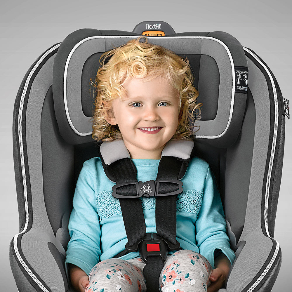 כיסא בטיחות צ'יקו נקסטפיט זיפ שחור/אפור | Chicco NextFit Zip Carbon