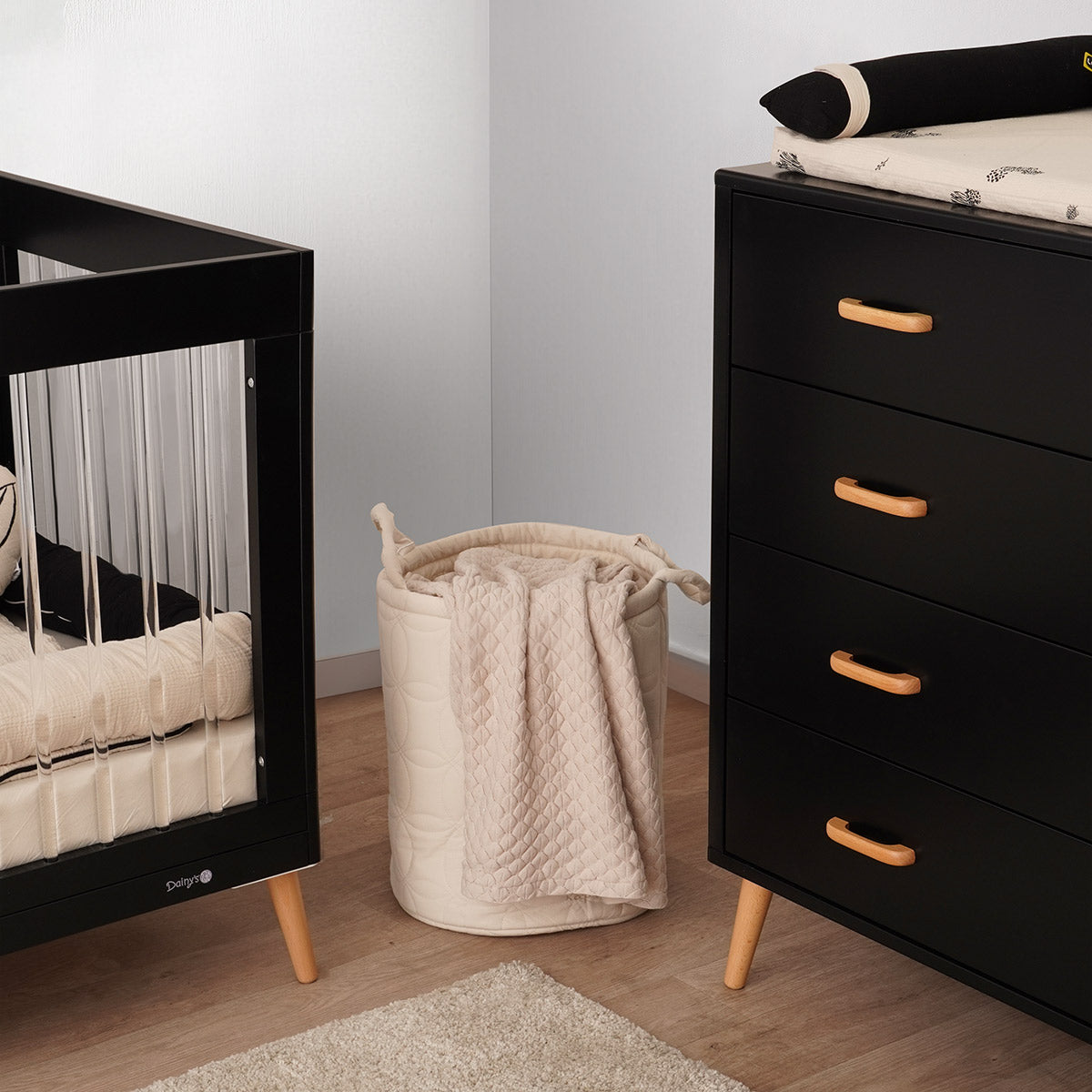 שידת אחסנה דייניז אליסון 120 ס"מ שחור/עץ | Dainy's Alison™ Dresser Black/Wood