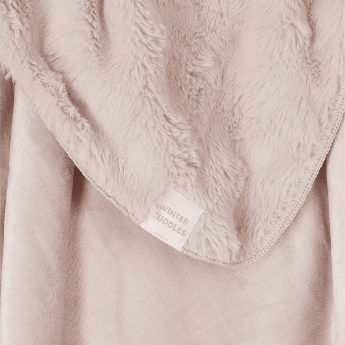 שמיכת FLUFFY מיננה פרווה טקסטורלית עם קטיפה צבע ורוד בהיר | Minene