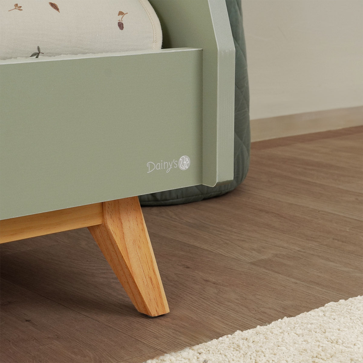 מיטת מעבר דייניז קרוליין ירוק/עץ | Dainy's Caroline Toddler Bed Green/Wood 130×70 cm