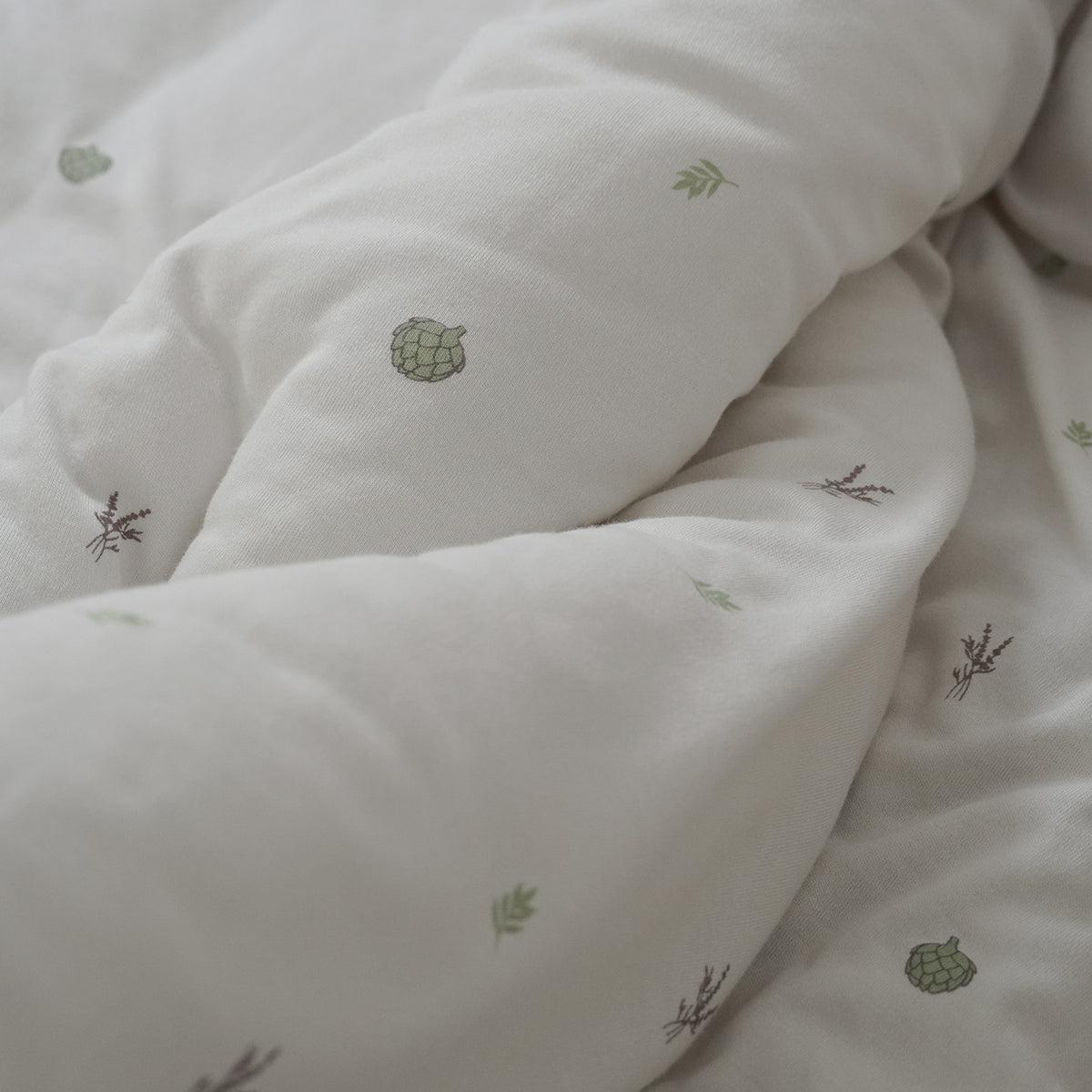 סט מצעים לעריסה אולימולי ליין ארטישוק | Olimoli Artichoke Baby Crib Set