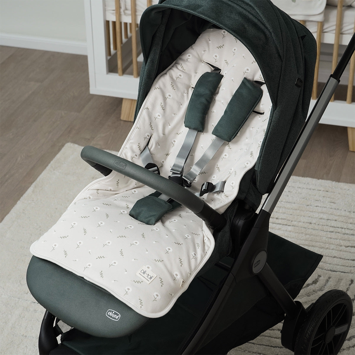 ריפודית לעגלה אולימולי ליין פריחה לבנה | Olimoli White Blossom Stroller Seat Pad