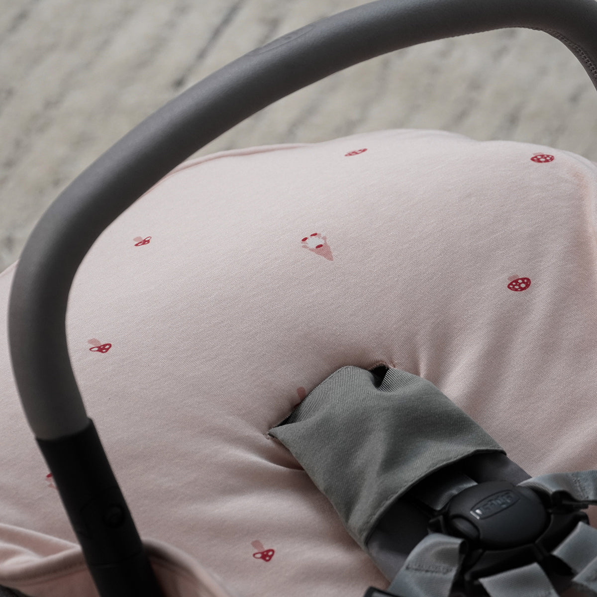 ריפודית לעגלה אולימולי ליין גמד ישנוני | Olimoli Sleepy Gnome Stroller Seat Pad