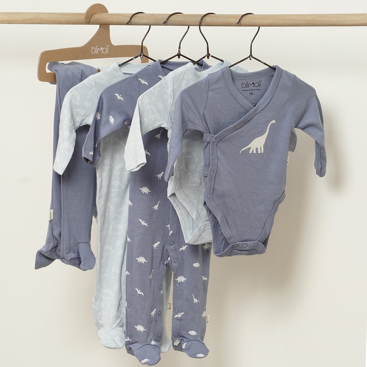 מארז שלישיית בגדי גוף אולימולי חלק בנים NB | Olimoli Baby Body Suit 3 PCS