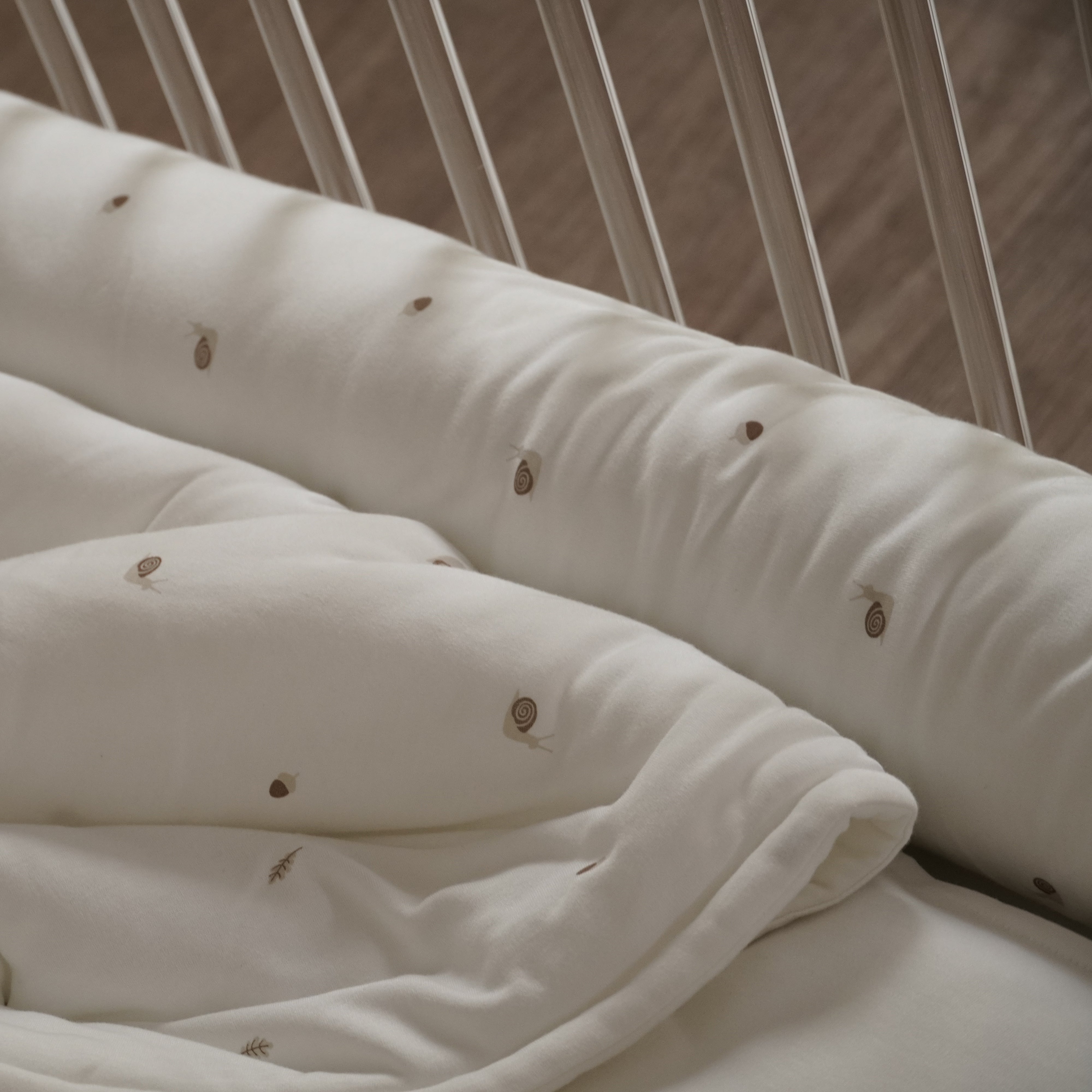 סט מצעים למיטת תינוק אולימולי ליין שבלול | Olimoli Snail Baby Bed Set
